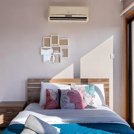 Apartamento Ani's Stylish W Terrace In Larnaca