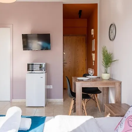 Ani's Stylish W Terrace In Apartment