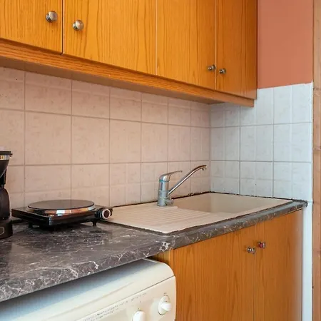 Ani's Stylish W Terrace In *